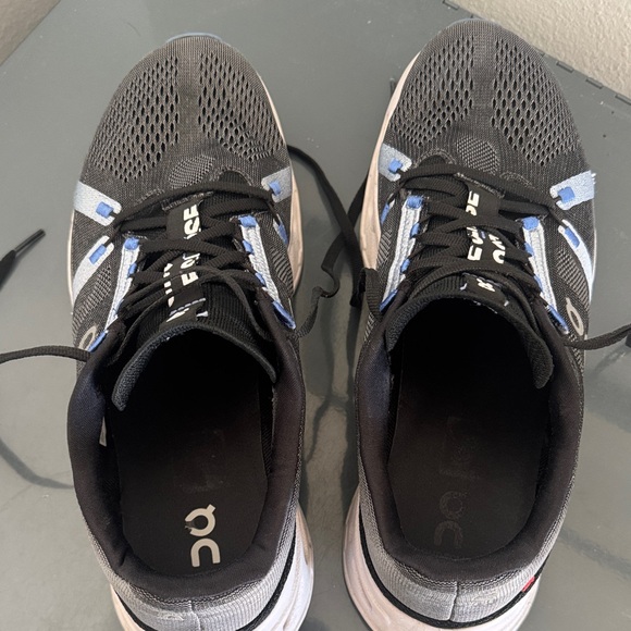 On Running cloud eclipse - Picture 6 of 8